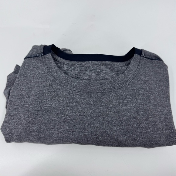 Lululemon Men's Gray Long Sleeve lightweight Sweatshirt - Picture 6 of 7
